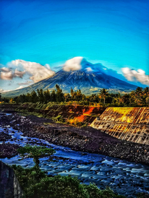 Mt Mayon